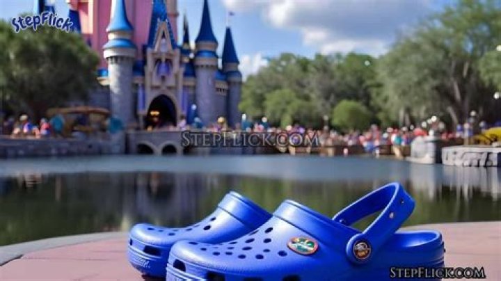 Are Crocs good for Disney World?