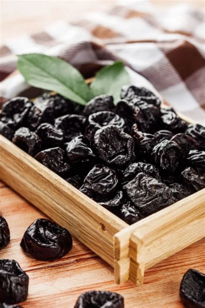 Are figs and prunes the same?