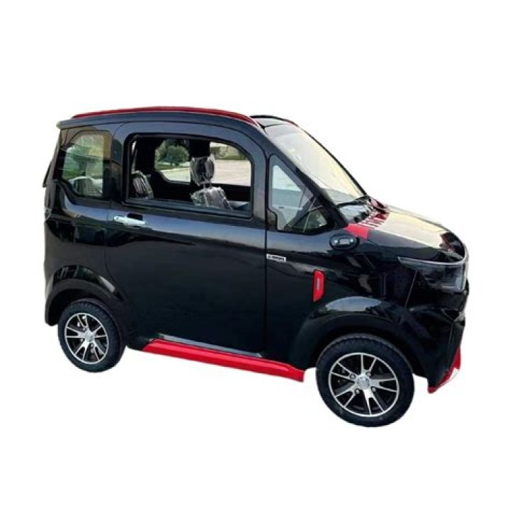Are there 4 wheel drive electric cars?