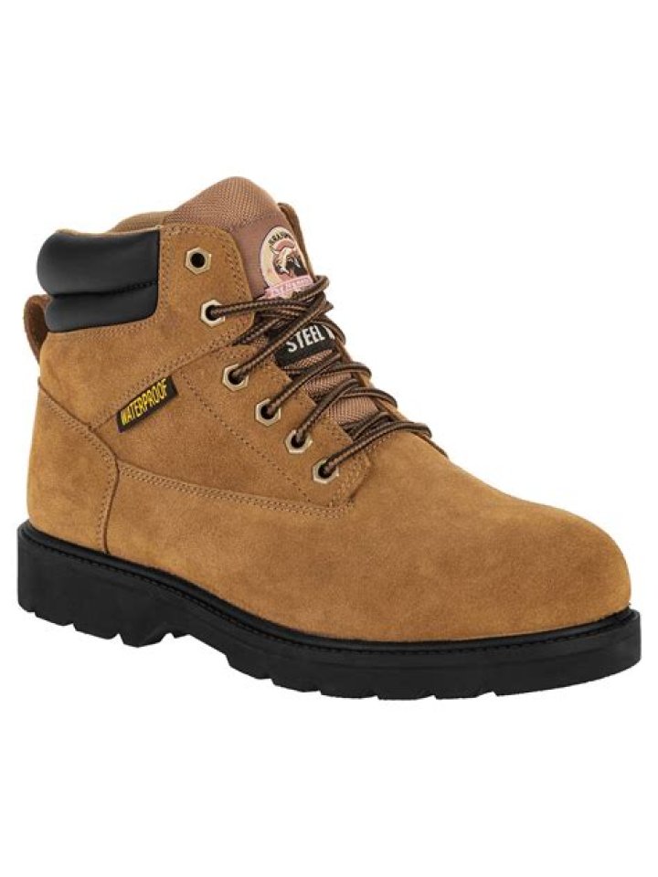 Does Tractor Supply sell steel toe boots?