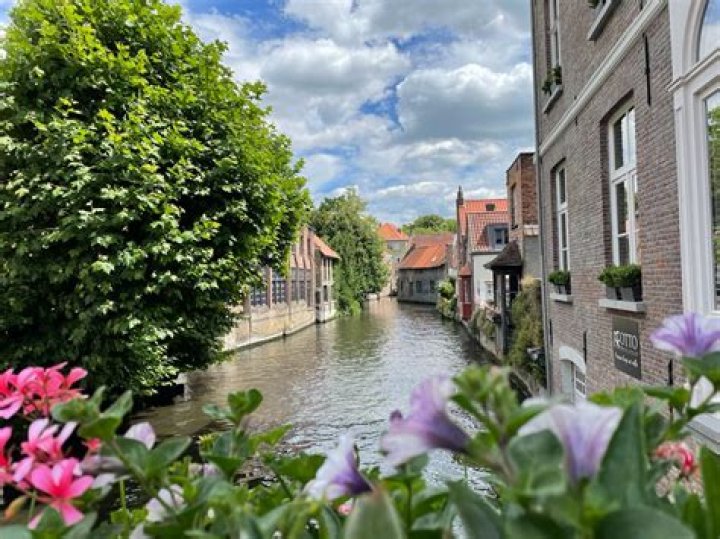 How do I spend a day in Bruges?