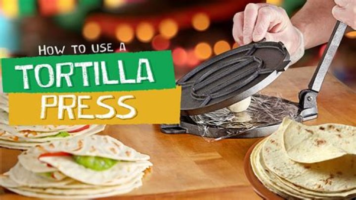 How does a tortilla press work?