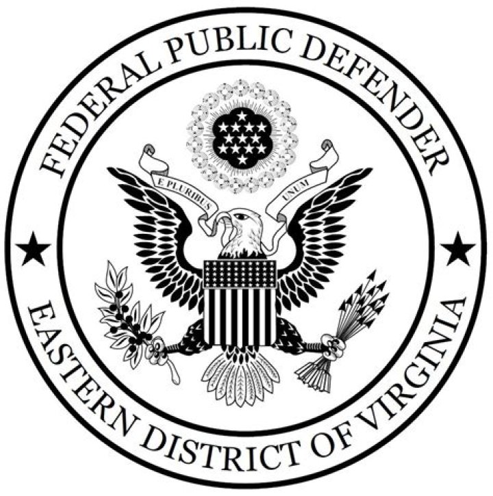How much does a federal defender make?