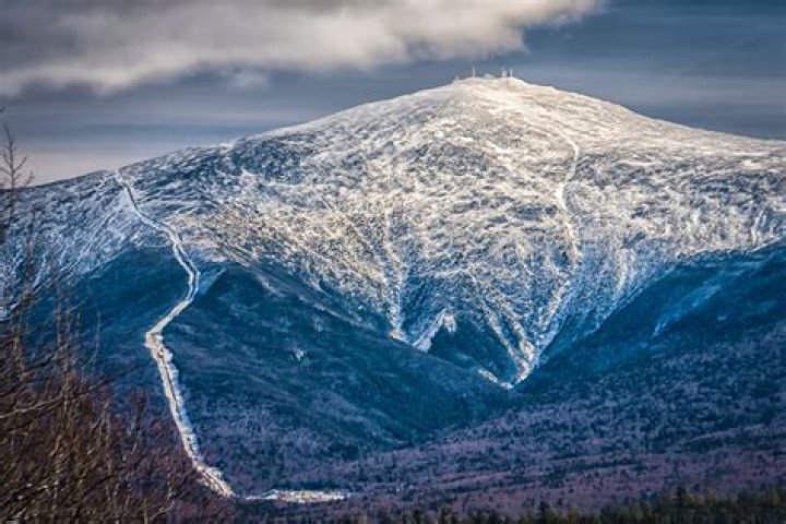 Is Mount Washington in New Hampshire or Vermont?