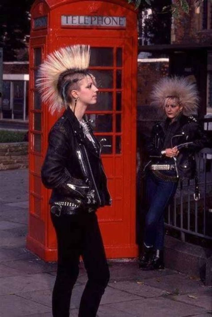 Was punk popular in the 80s?