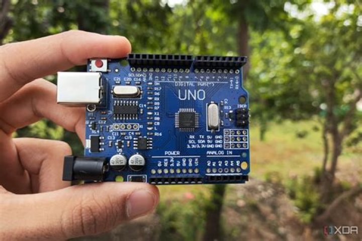 What can you make with an Arduino Uno?