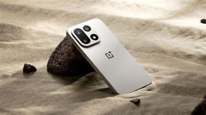 What is the latest OS for OnePlus one?