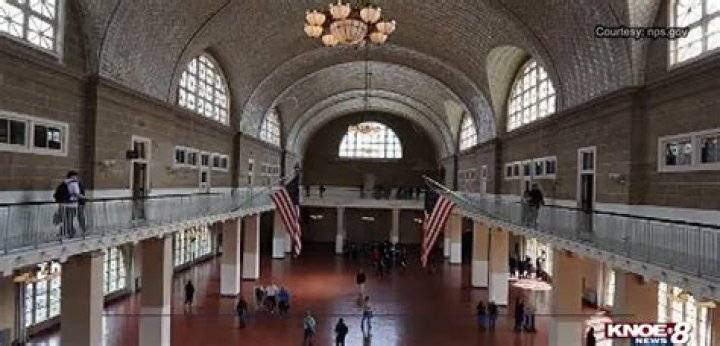 When did Ellis Island close?