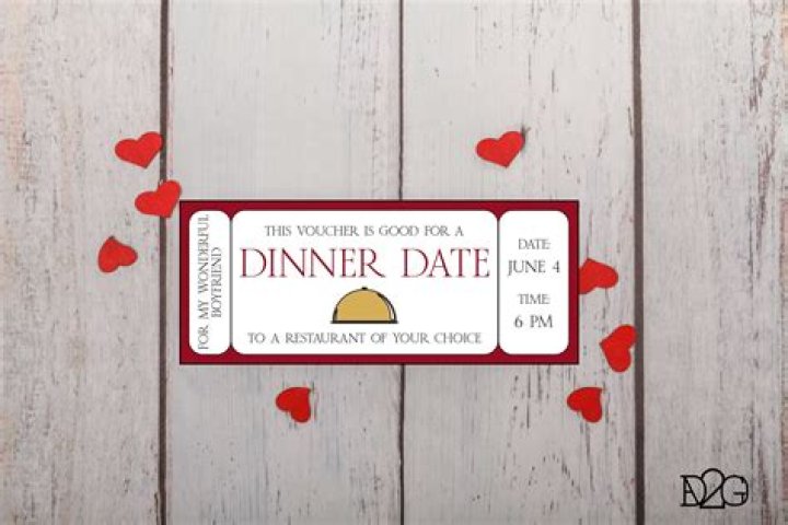 Where should I bring my dinner date in Singapore?