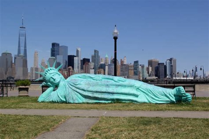Will the Statue of Liberty turn pink?